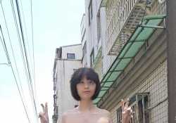 陳翊琳早上外面裸體洗澡自拍