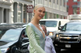 karlie kloss-Beauty Model