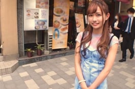 コンドームを使ったマジックでエロい方向へ誘導