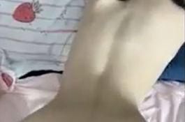 這腰身很可以...