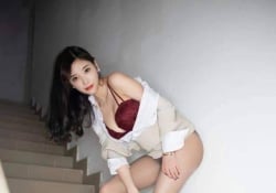美女 美吊襪