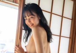 日本姑娘時田亜美，无法抵挡脸蛋加上美乳的诱惑