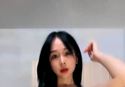 無毛逼黑絲女友全程露臉
