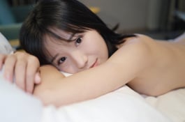 皮膚真白_純美小妞全裸無遮擋私拍圖片流出
