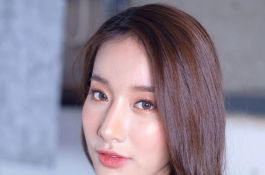 氣質正妹這身材不管穿什麼都誘惑了