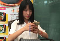 某学院财经系小珍酒店疯狂