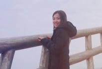 漂亮的女大学生