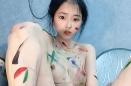 藝術學院的美眉??
