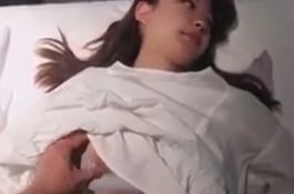 高冷的漂亮女孩...
