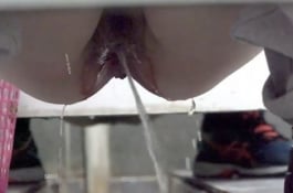 女子公廁偷拍