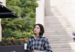 街拍女子  緊身褲