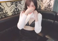 小混混KTV強行侵犯 漂亮的美女大學生