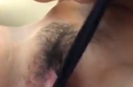 就地取材..用布料磨一下